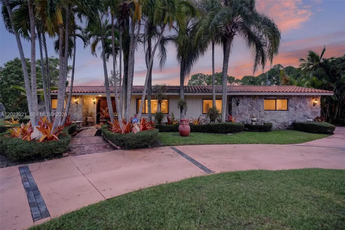 8461 SW 68th St Rd, Miami, FL 33143 - #1