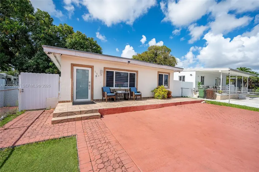 228 W 18th St, Hialeah, FL 33010 - #3