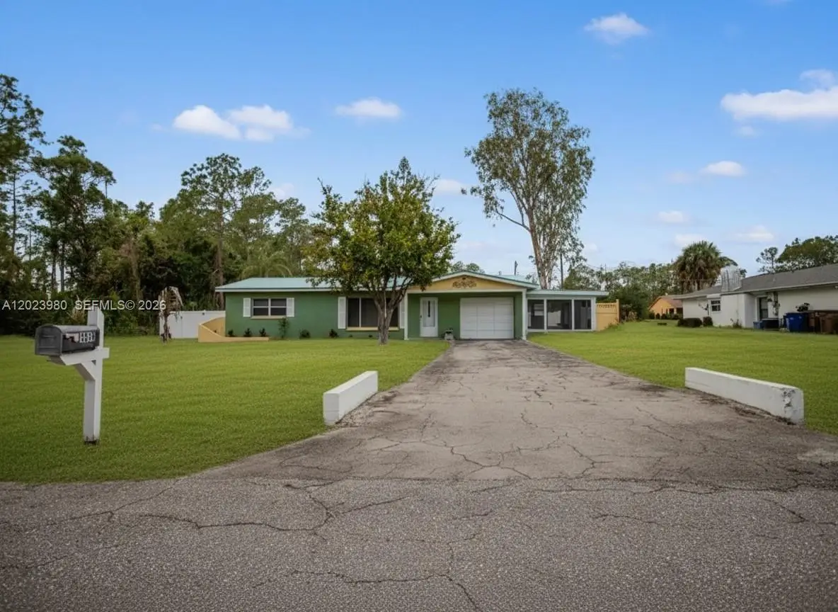 1313 E Cleveland Ave, Lehigh Acres, FL 33972 - #1