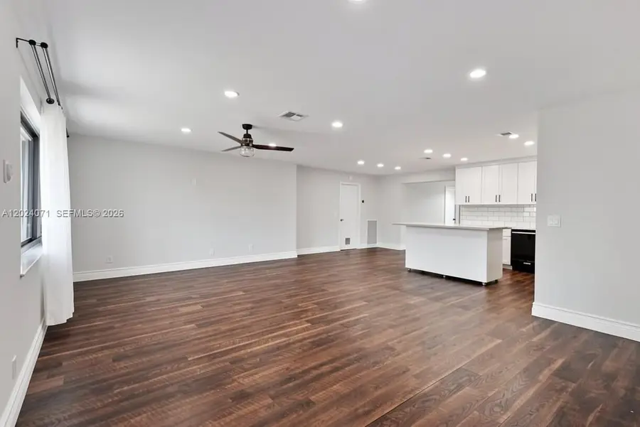 11901 NW 23rd St, Pembroke Pines, FL 33026 - #2