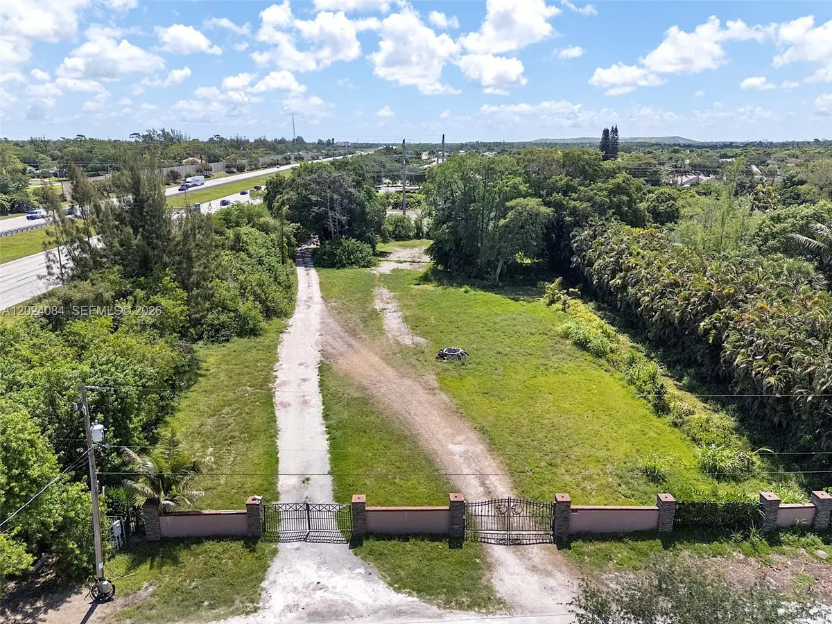 5680 Pinetree Rd, Parkland, FL 33067 - #1