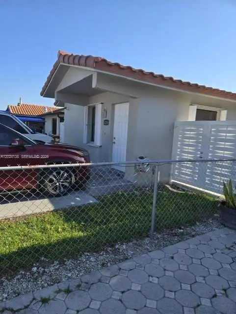 4250 W 10th Ave, Hialeah, FL 33012 - #1