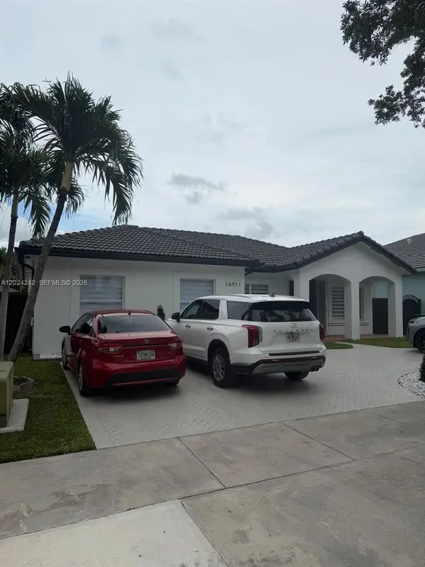 16911 NW 87th Ct, Miami Lakes, FL 33018