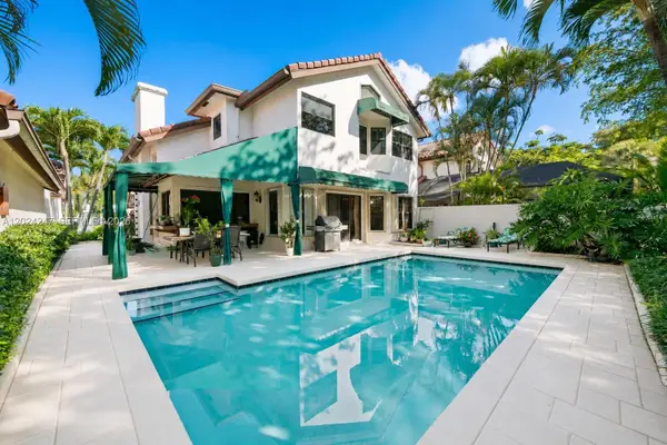 21718 Club Villa Ter, Boca Raton, FL 33433