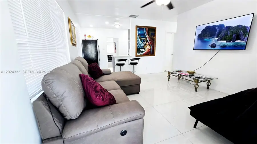 139 NW 14th Way, Dania Beach, FL 33004 - #2
