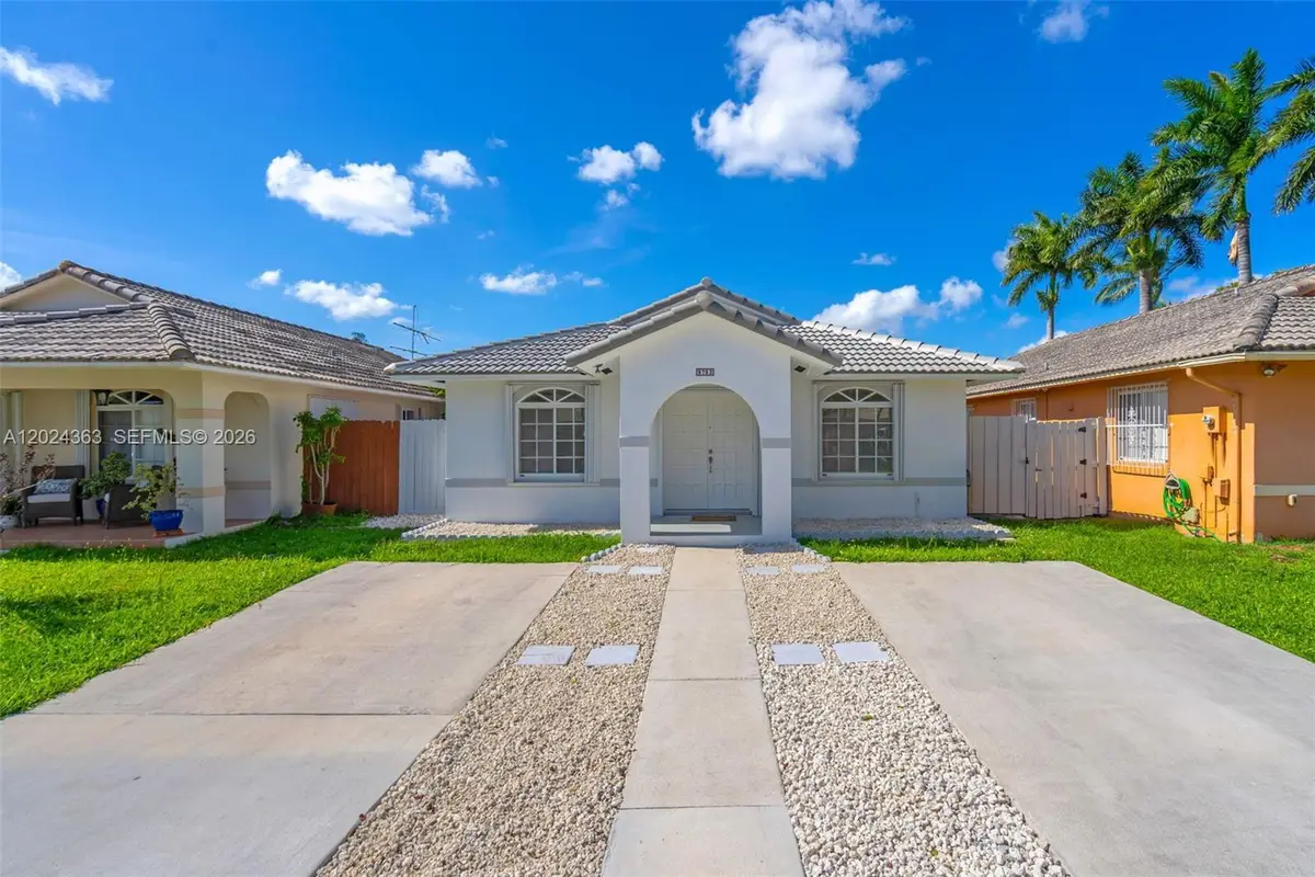 9703 NW 127th St, Hialeah Gardens, FL 33018 - #1