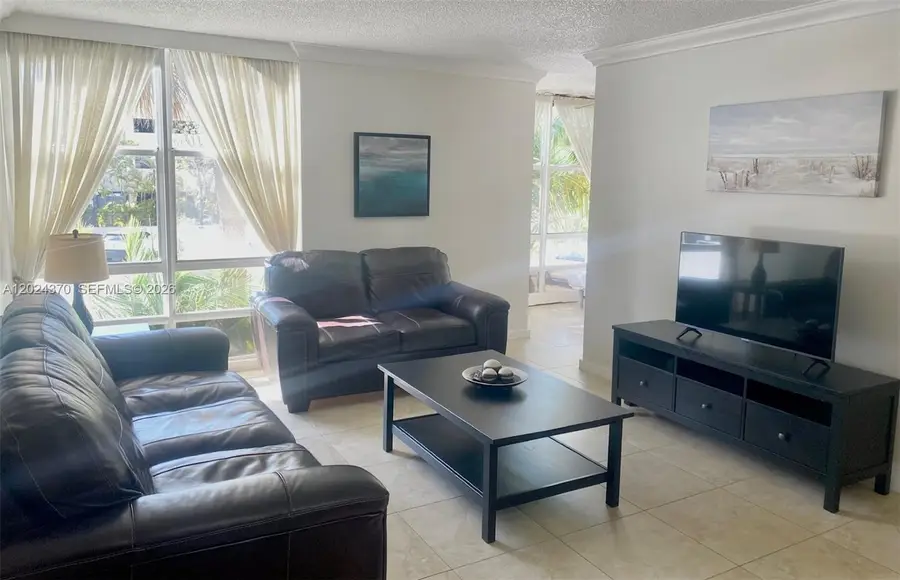 210 172nd St #226, Sunny Isles Beach, FL 33160 - #2
