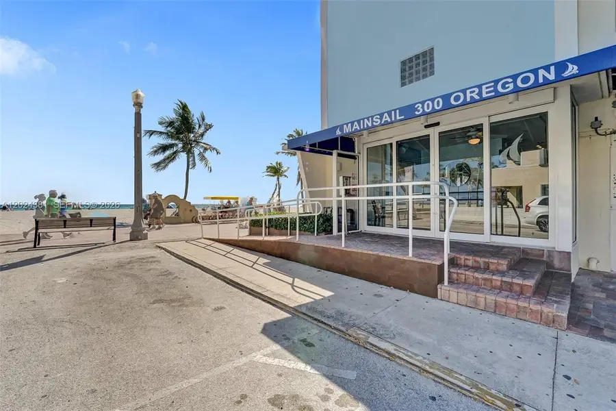 300 Oregon St #503, Hollywood, FL 33019 - #2