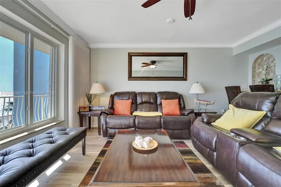 300 Oregon St #503, Hollywood, FL 33019 - #3