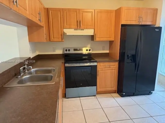 2856 Cambridge Ln, Hollywood, FL 33026 - #3