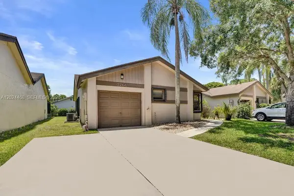 2266 Seagrape Cir, Coconut Creek, FL 33066