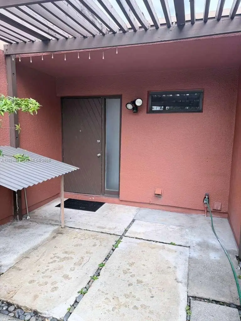 10343 Greenhouse Rd, Pembroke Pines, FL 33026 - #1