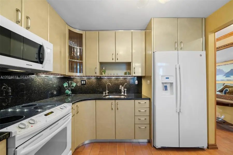 3551 NE 169th St #301, North Miami Beach, FL 33160 - #3
