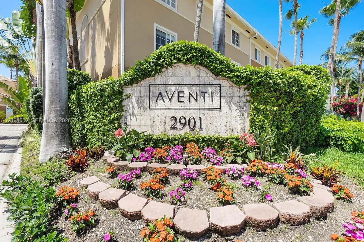 2861 NE 185th St #302, Aventura, FL 33180 - #1