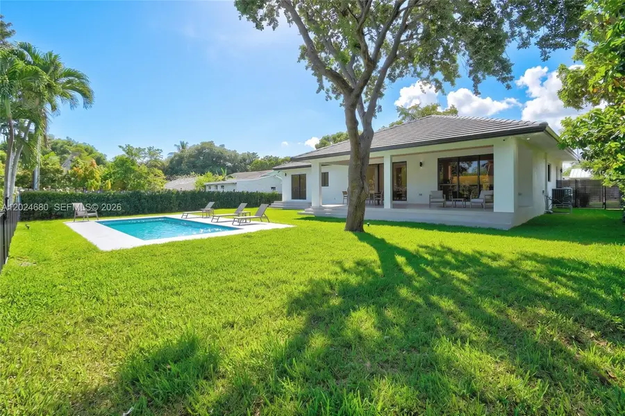 6853 S Waterway Dr, Miami, FL 33155 - #3
