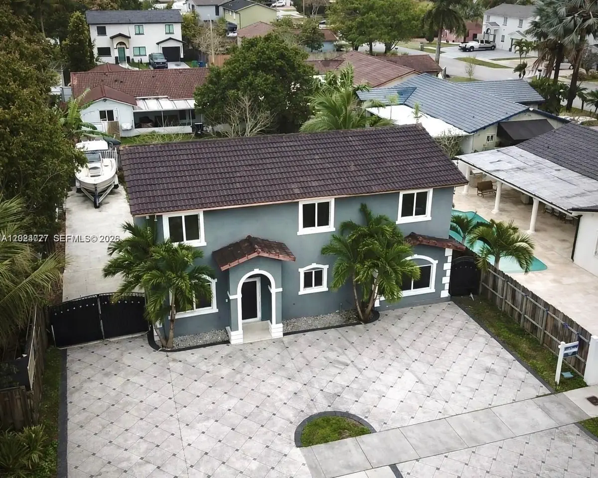 15302 SW 180th Ter, Miami, FL 33187 - #1
