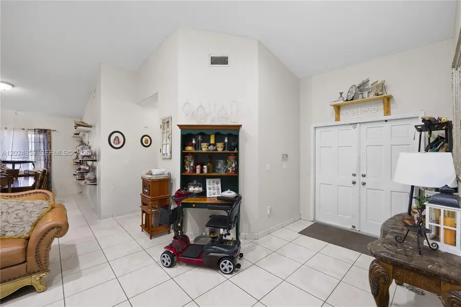 7831 NW 160th Ter, Miami Lakes, FL 33016 - #3