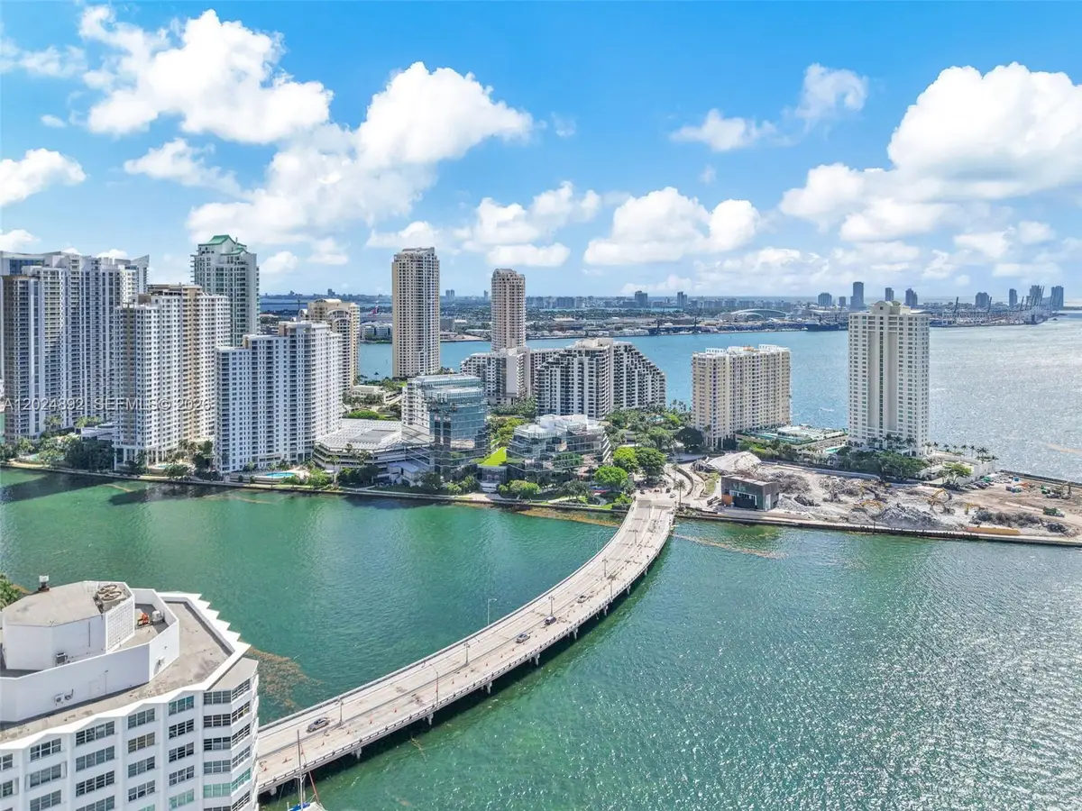 950 Brickell Bay Dr #4204, Miami, FL 33131 - #1