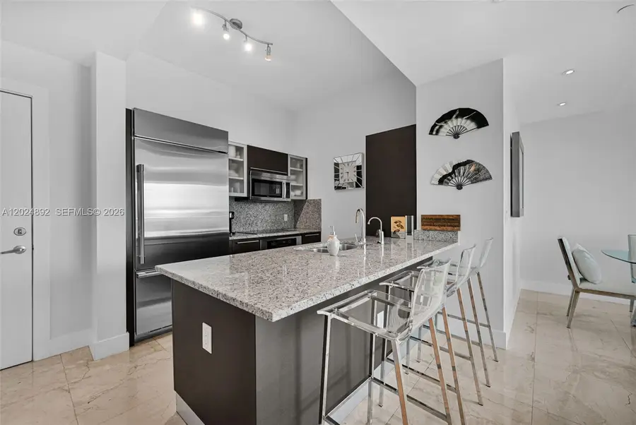 950 Brickell Bay Dr #4204, Miami, FL 33131 - #2