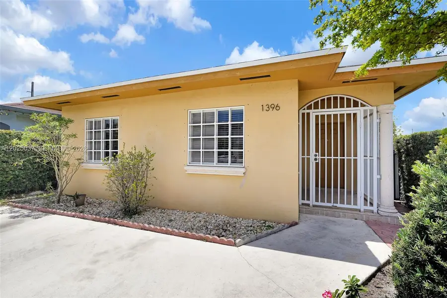 1396 W 30th St, Hialeah, FL 33012 - #2