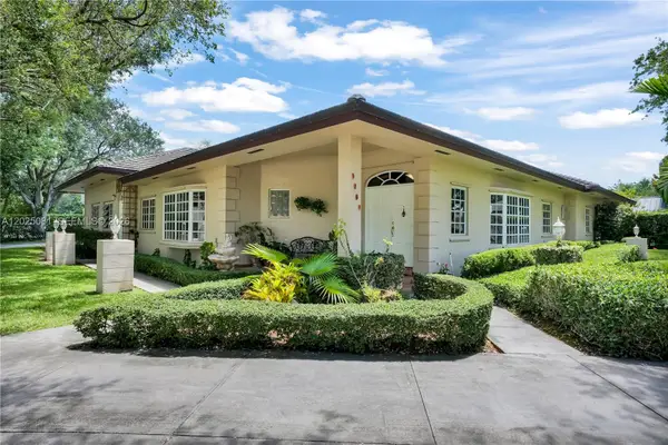 9861 SW 130th St, Miami, FL 33176