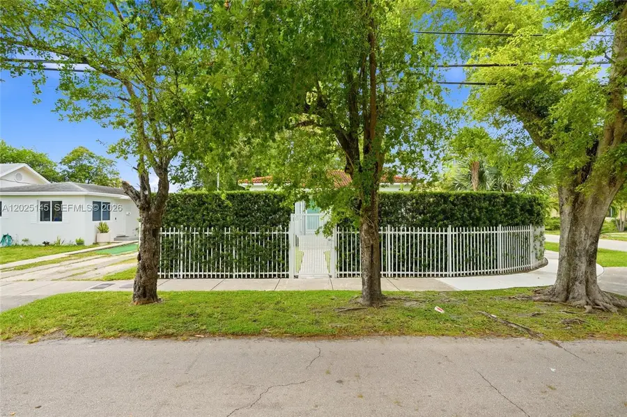 3101 SW 25th Ter, Miami, FL 33133 - #2