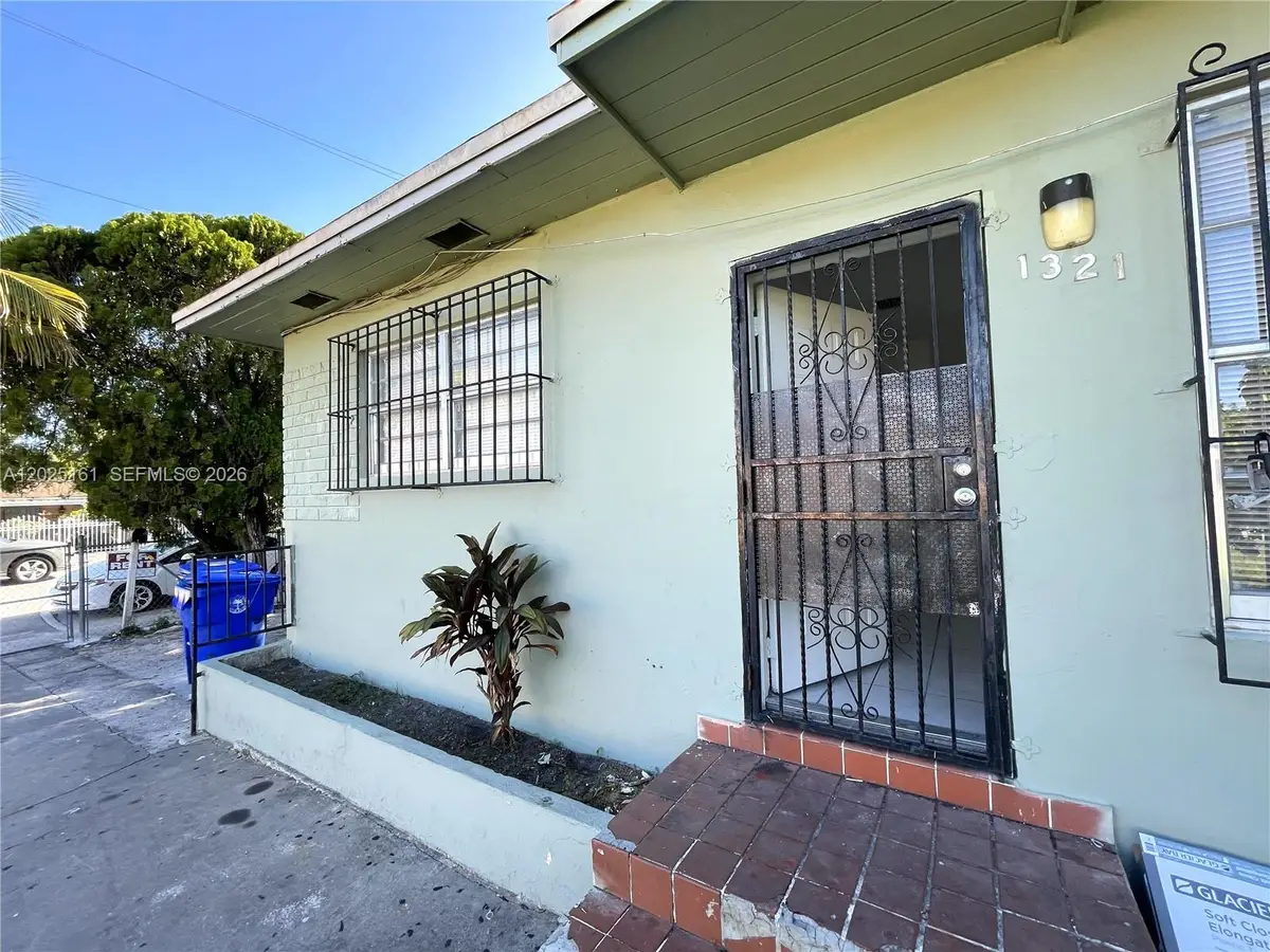 1321 NW 28th St, Miami, FL 33142 - #1