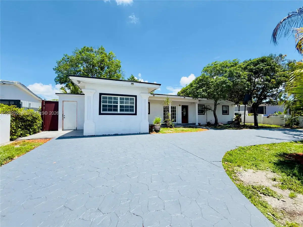 4521 NW 179th St, Miami Gardens, FL 33055 - #1