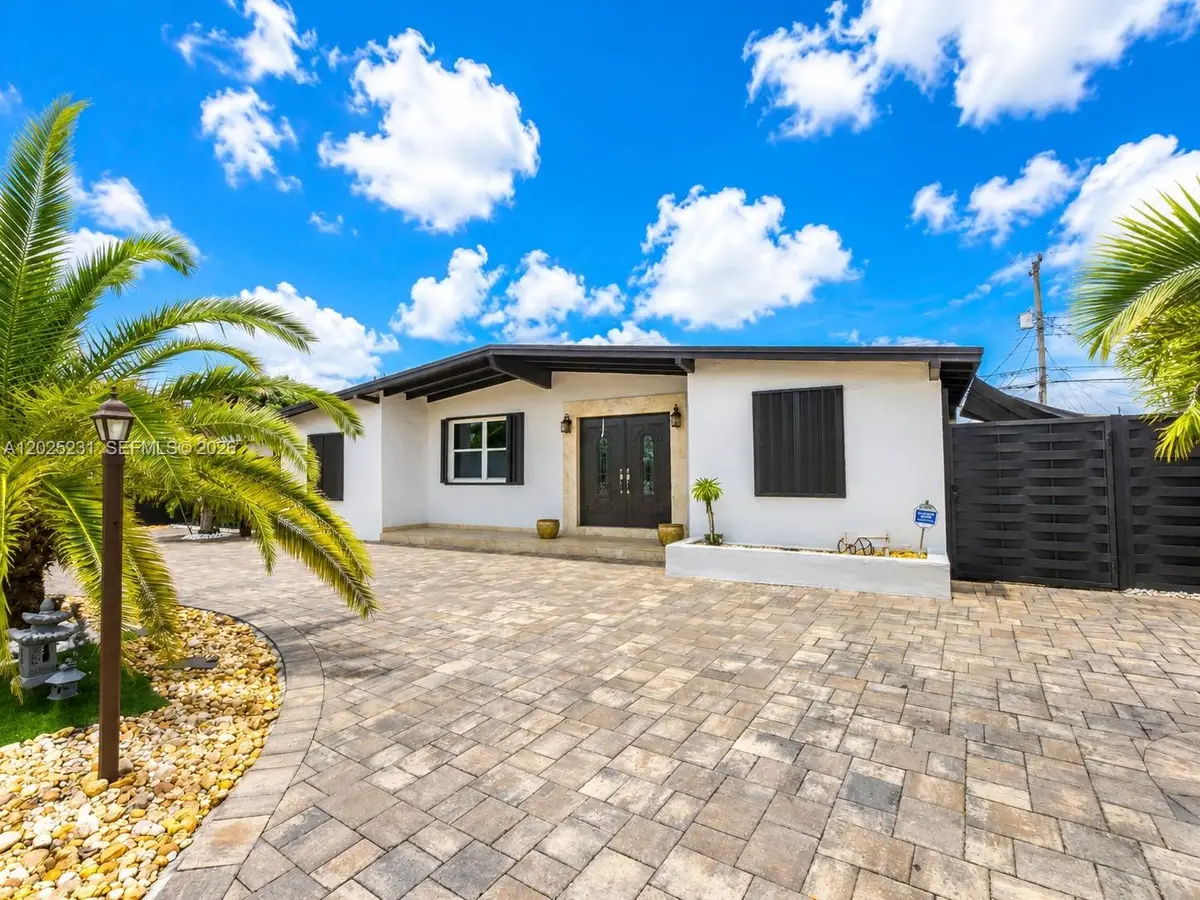 11425 SW 43rd Ter, Miami, FL 33165 - #1