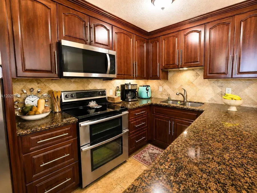 11425 SW 43rd Ter, Miami, FL 33165 - #3