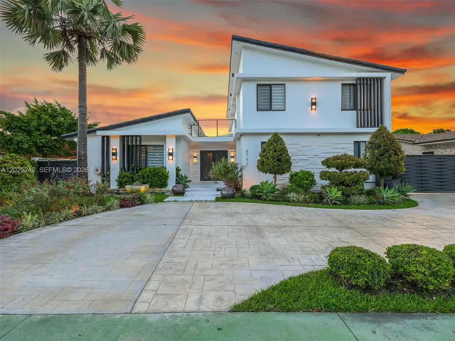 8761 SW 56th St, Miami, FL 33165 - #2