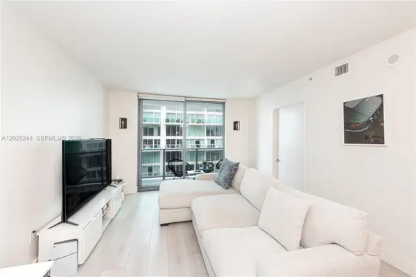 31 SE 6th St #2506, Miami, FL 33131