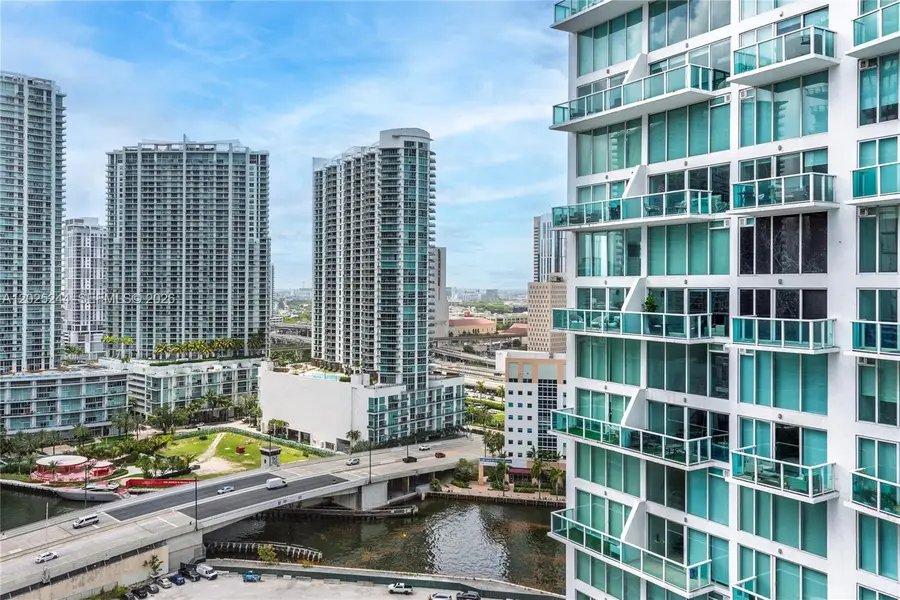 31 SE 6th St #2506, Miami, FL 33131 - #3