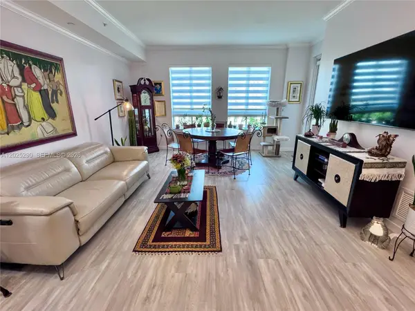 7355 SW 89th St #423N, Miami, FL 33156
