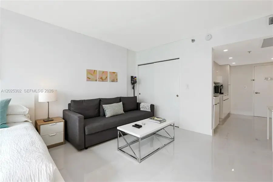 5445 Collins Ave #1203, Miami Beach, FL 33140 - #3