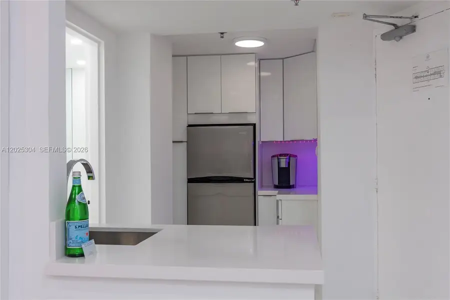 5445 Collins Ave #1730, Miami Beach, FL 33140 - #3
