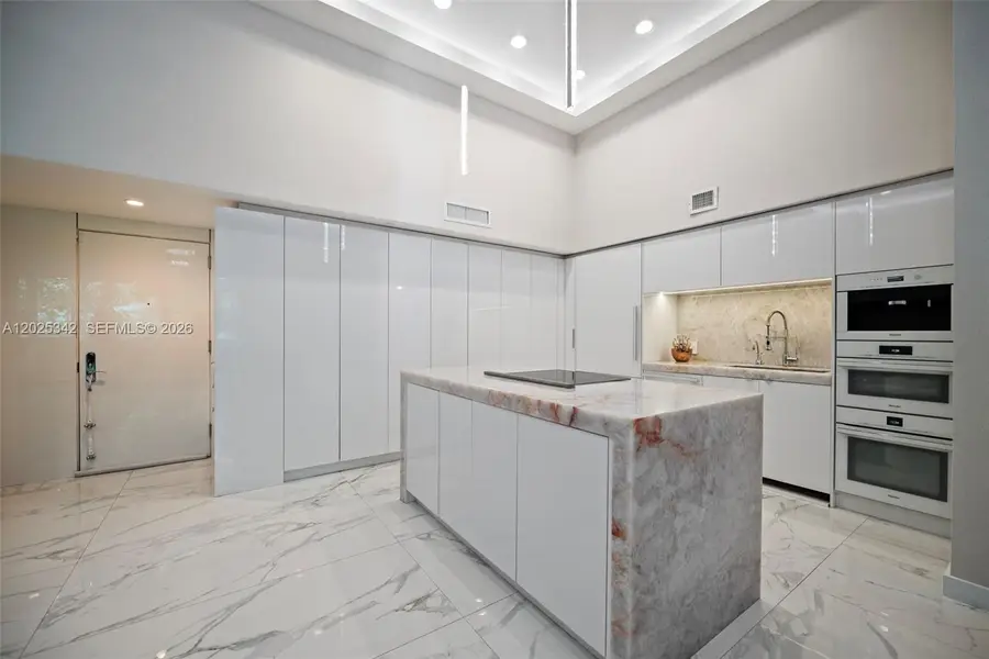 1800 S Ocean Dr #310, Hallandale Beach, FL 33009 - #3