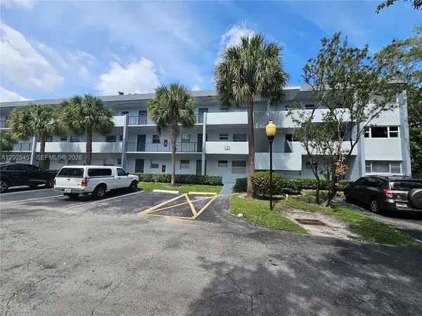 8380 Sands Point Blvd #J110, Tamarac, FL 33321