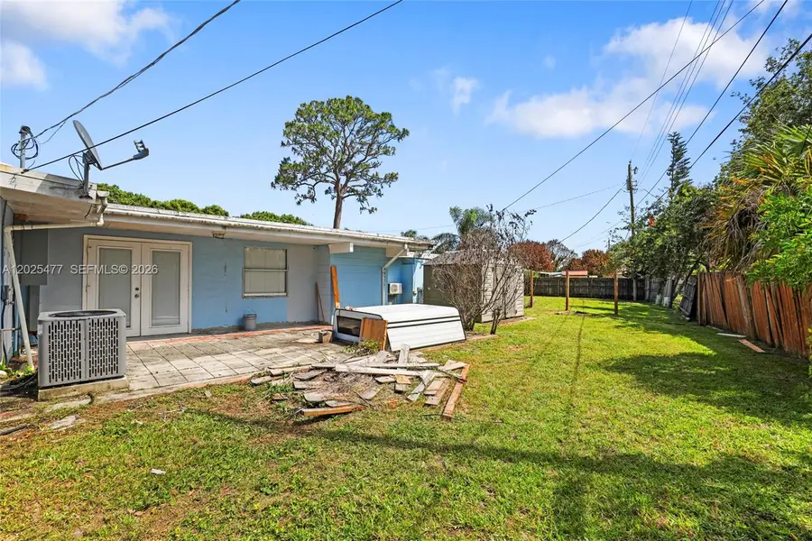 310 E Olive Ave, Port Saint Lucie, FL 34952 - #3