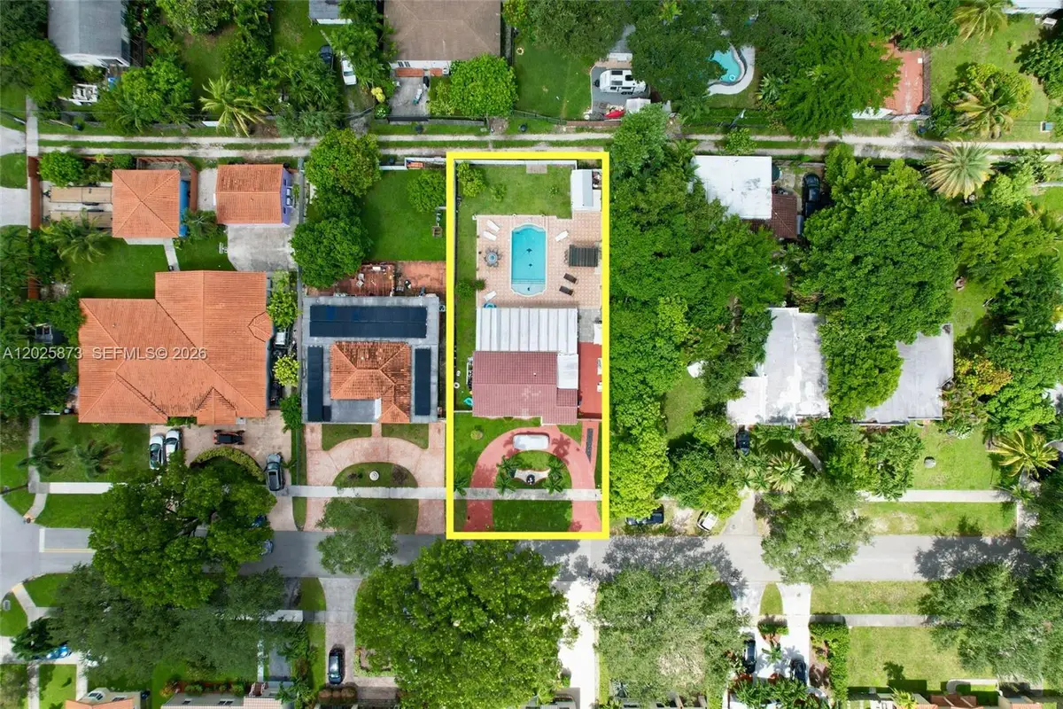 556 La Villa Dr, Miami Springs, FL 33166 - #1