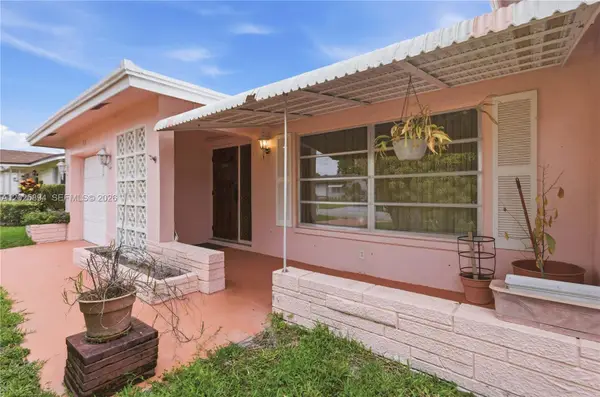 4901 NW 53rd St, Tamarac, FL 33319