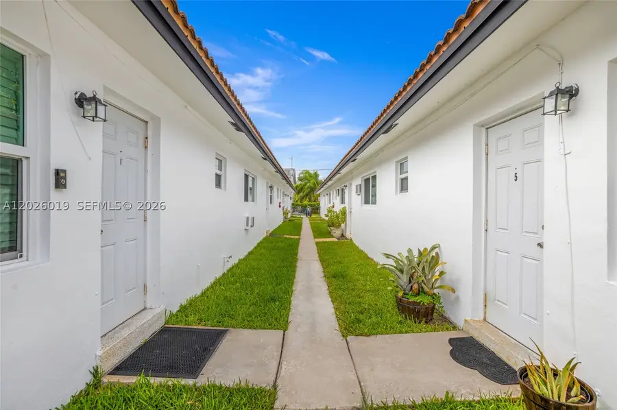 1927/1929 Roosevelt St, Hollywood, FL 33020 - #3
