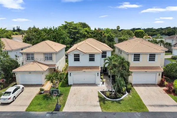 11953 Donlin Dr, Wellington, FL 33414
