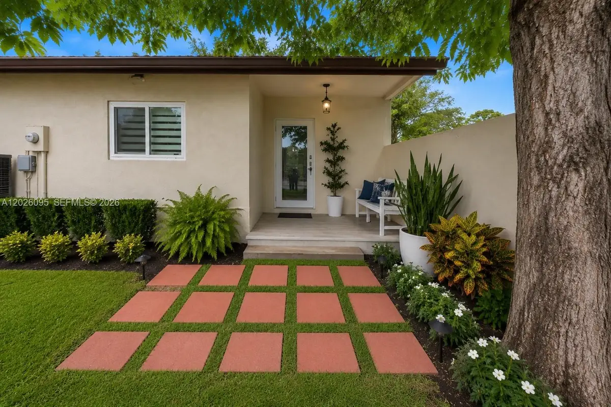 5835 SW 144th Cir Pl, Miami, FL 33183 - #1