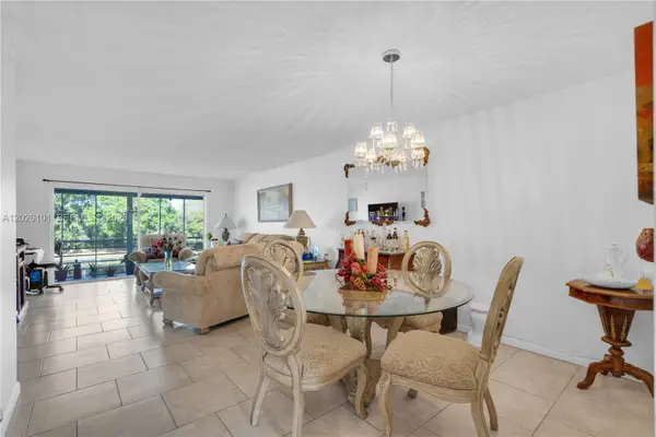 3551 Inverrary Dr #208, Lauderhill, FL 33319