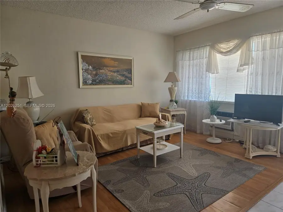 820 SW 11 Street #4B, Hallandale Beach, FL 33009 - #2
