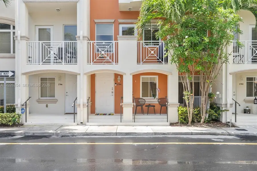 2704 NE 184th Ter, Aventura, FL 33160 - #2