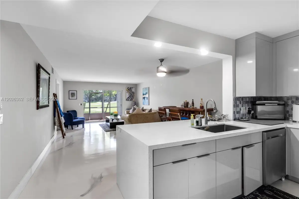 900 SW 128th Ave #105D, Pembroke Pines, FL 33027 - #1