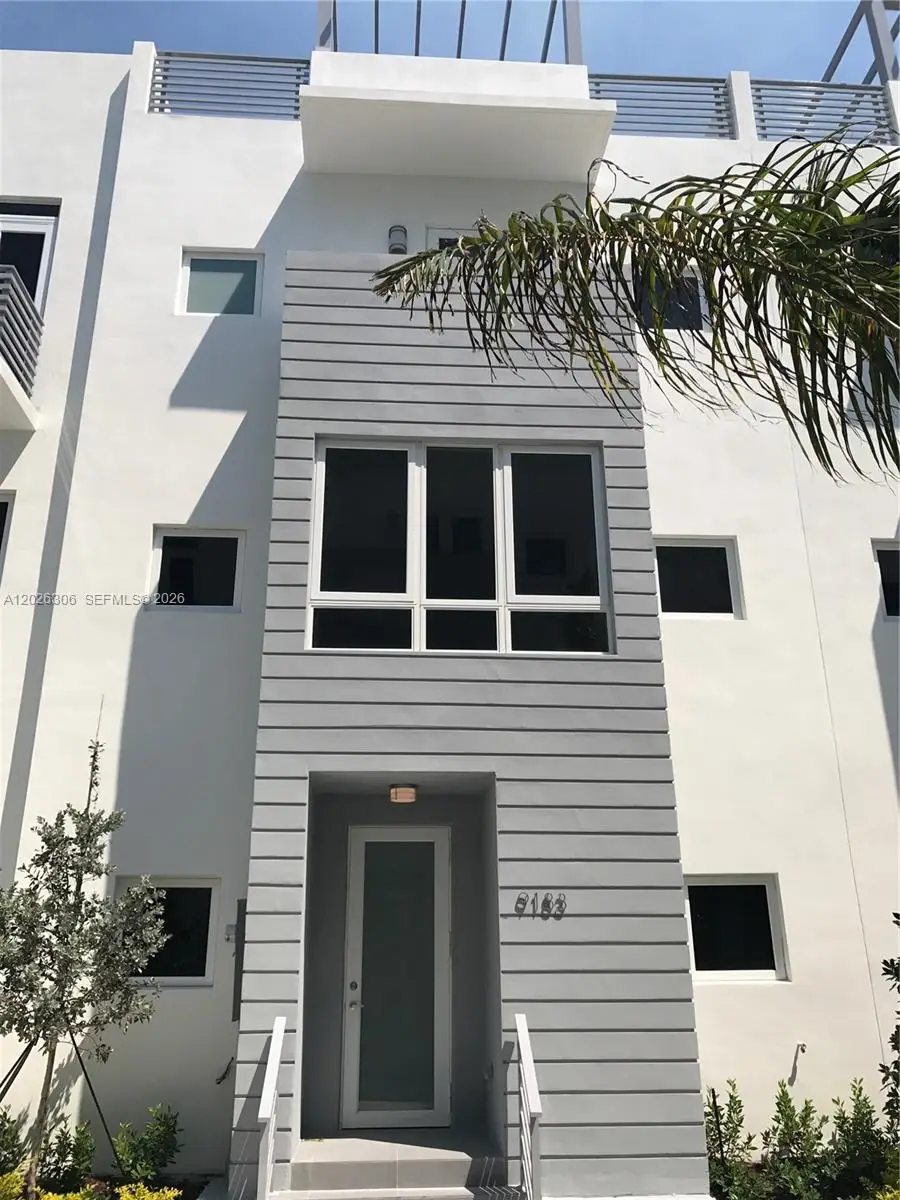 9183 NW 33rd St, Doral, FL 33178 - #2