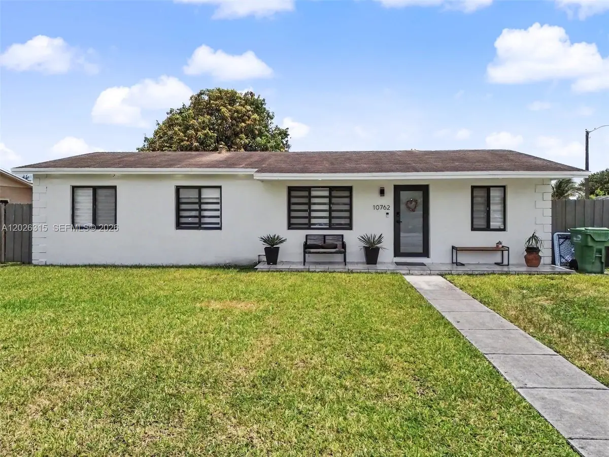 10762 SW 145th St, Miami, FL 33176 - #1